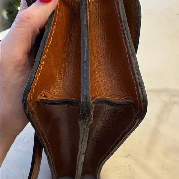 Like new! Patricia Nash Bella Leather Crossbody - Picture 7 of 15